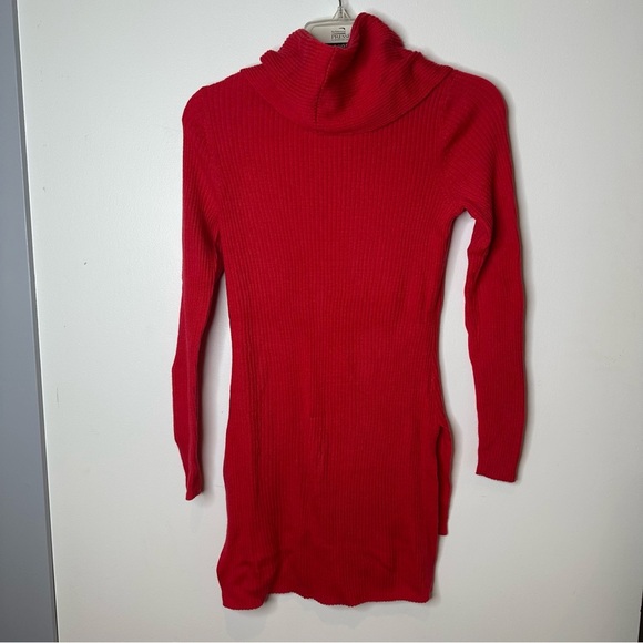 Tahari Women’s extra fine merino wool cowl neck sweater split side tunic in red - Picture 8 of 8